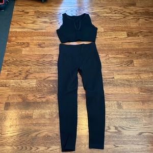 Amazon workout set never worn